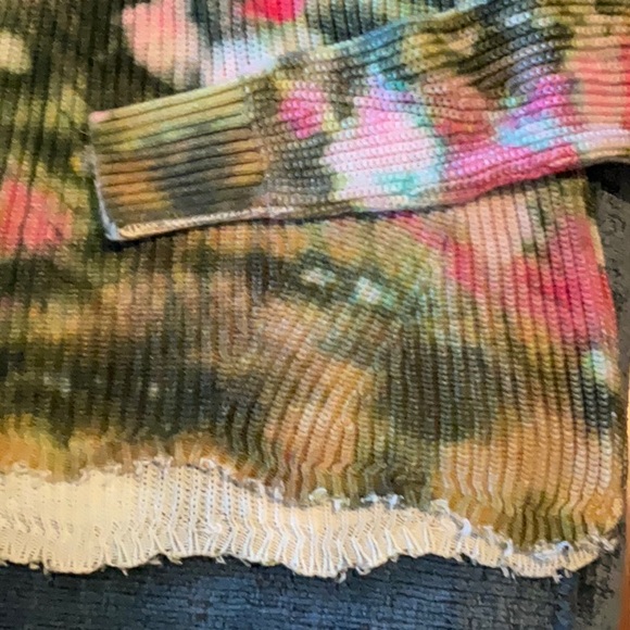 Pink and green tye-dyed cotton sweater - Picture 3 of 6